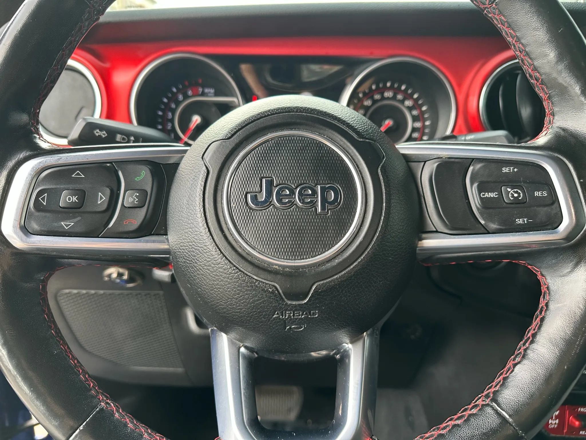 Used 2020 Jeep Wrangler Unlimited Rubicon w/ LED Lighting Group AWD/4WD image 17
