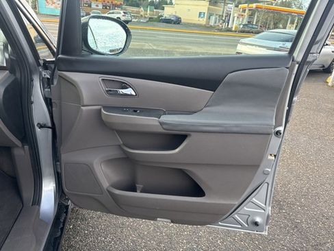 Used 2016 Honda Odyssey EX-L image 23