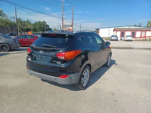 Used 2011 Hyundai Tucson Limited FWD image 5