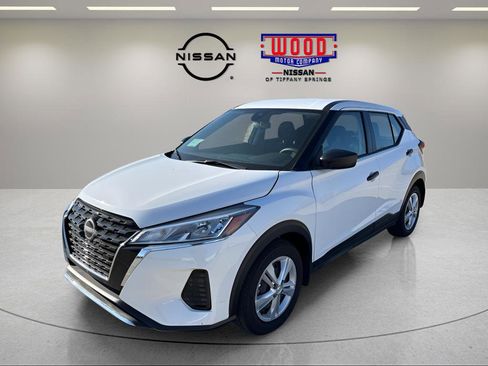 Certified 2025 Nissan Kicks Play S image 7