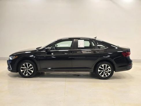 Used 2025 Volkswagen Jetta S FWD image 25