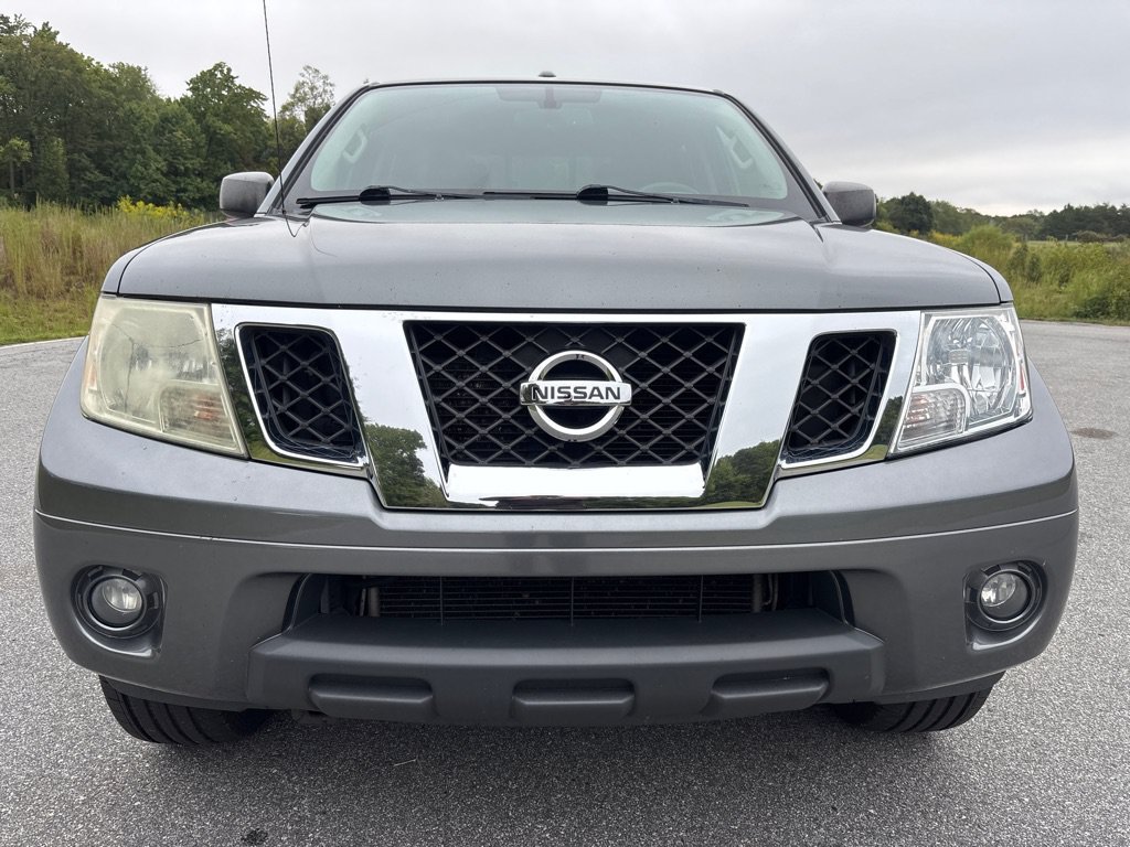 Used 2016 Nissan Frontier SV w/ SV Value Truck Package AWD/4WD image 8