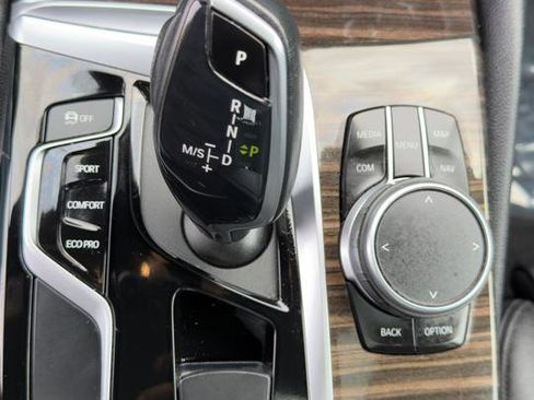 Used 2019 BMW 530i xDrive w/ Convenience Package image 25