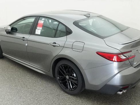 New 2026 Toyota Camry SE FWD image 5