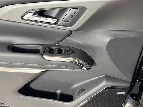 New 2026 Chevrolet Traverse LT w/ Enhanced Driving Package image 16