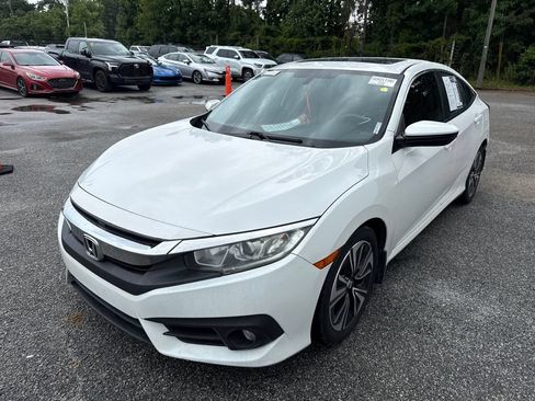 Used 2018 Honda Civic EX-T image 4