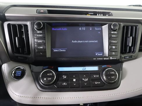 Used 2017 Toyota RAV4 XLE FWD image 39