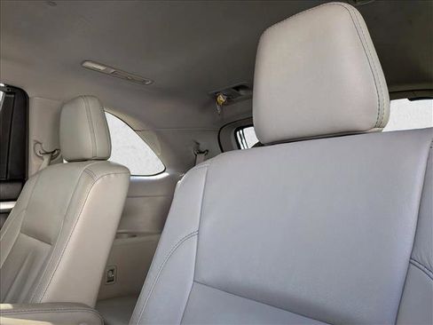 Used 2018 Toyota Highlander XLE image 16