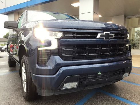 Used 2022 Chevrolet Silverado 1500 RST AWD/4WD image 46