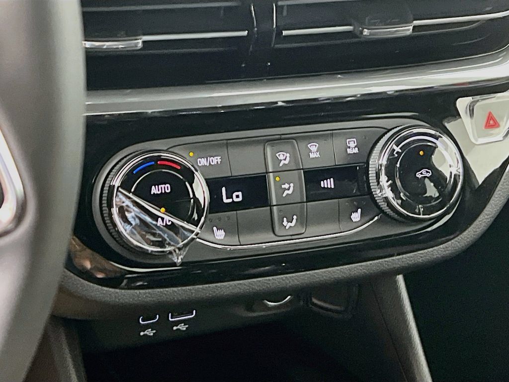 New 2026 Buick Envista Sport Touring w/ Convenience I Package FWD image 17