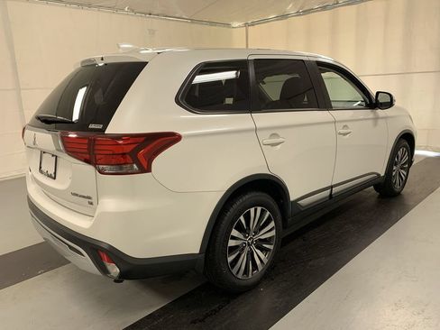 Used 2019 Mitsubishi Outlander SE AWD/4WD image 5