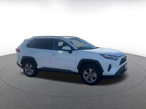 Used 2025 Toyota RAV4 XLE image 2