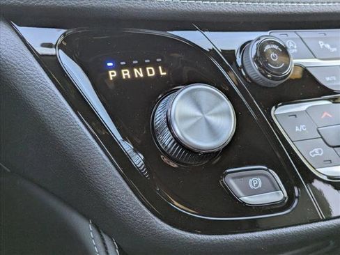New 2026 Chrysler Pacifica Limited AWD/4WD image 12