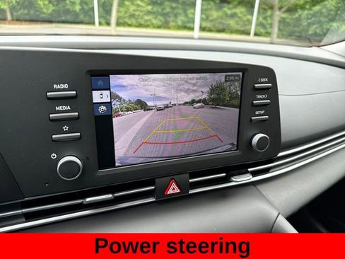 Used 2026 Hyundai Elantra SE FWD image 16