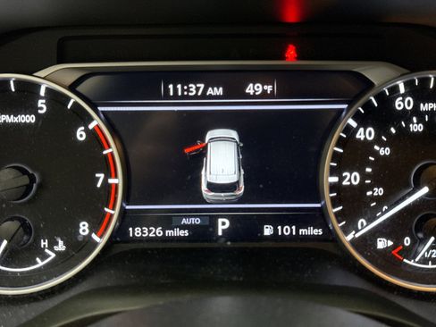 Used 2023 Nissan Rogue S AWD/4WD image 10