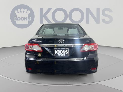 Used 2011 Toyota Corolla LE w/ Preferred Accessory Pkg FWD image 5