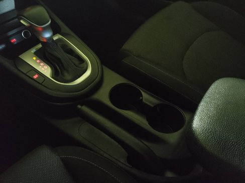 Used 2022 Kia Forte LXS w/ LXS Technology Package FWD image 26