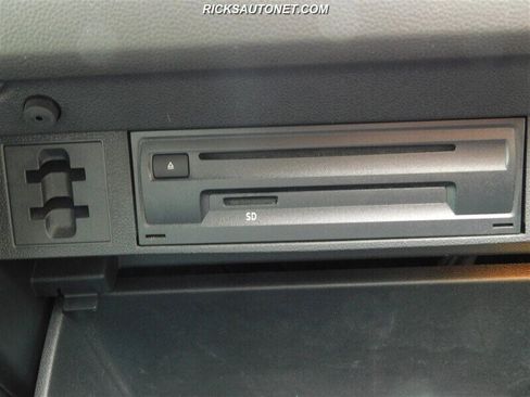 Used 2019 Volkswagen Tiguan SEL image 16