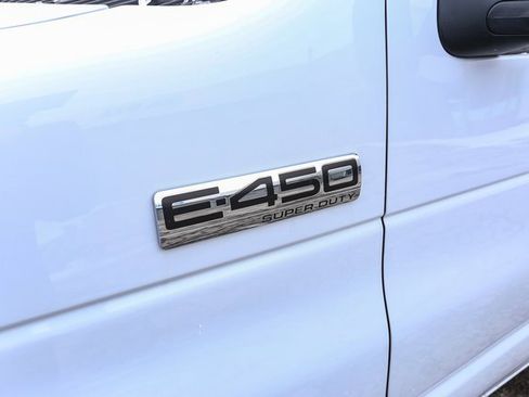 New 2026 Ford E-450 and Econoline 450 Super Duty w/ Power Equipment Group image 7