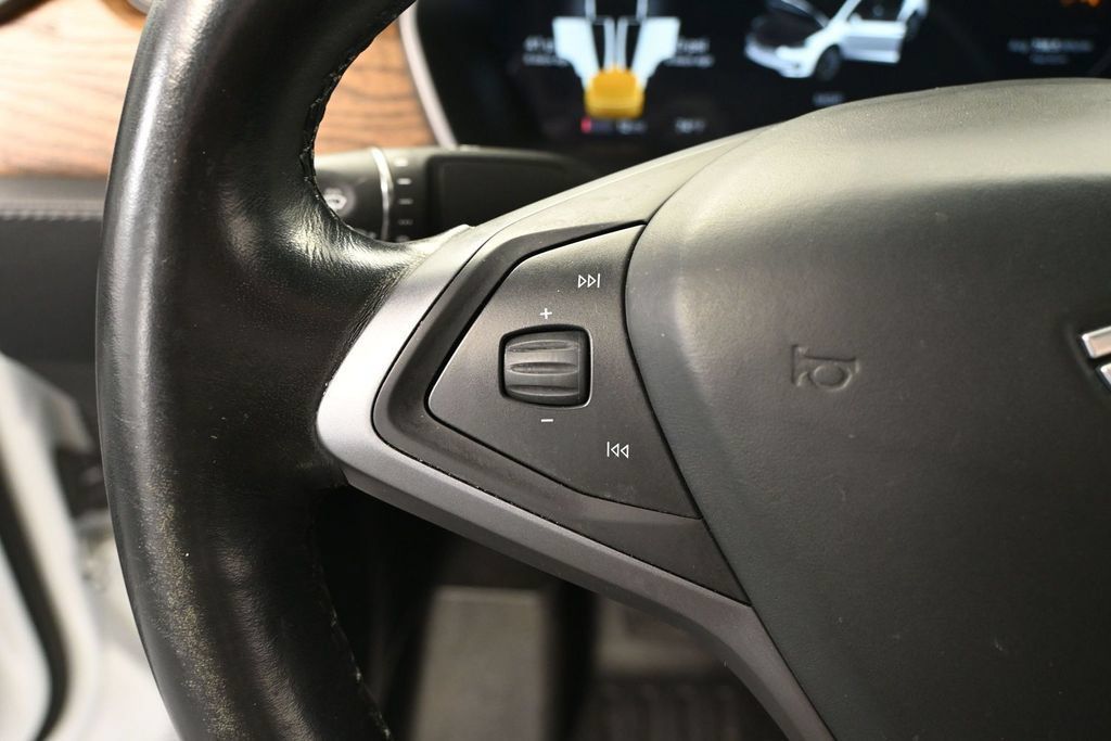 Used 2018 Tesla Model X 100D AWD/4WD image 20