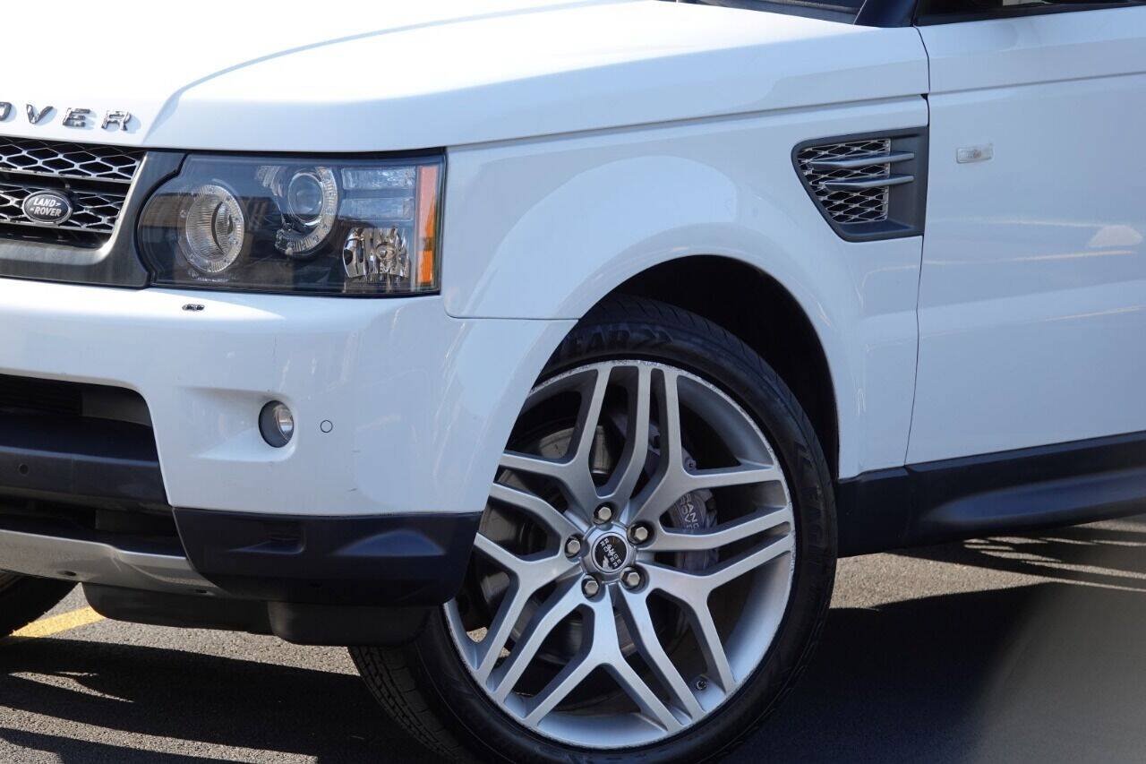 Used 2011 Land Rover Range Rover Sport Supercharged AWD/4WD image 15