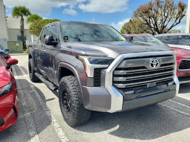 Used 2023 Toyota Tundra Limited w/ Power Package RWD image 3