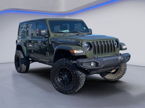 Used 2021 Jeep Wrangler Unlimited Sahara image 2