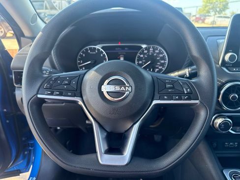 Certified 2025 Nissan Sentra SV FWD image 18