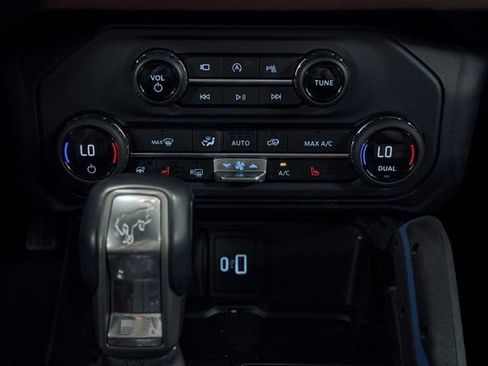Used 2023 Ford Bronco Outer Banks AWD/4WD image 30