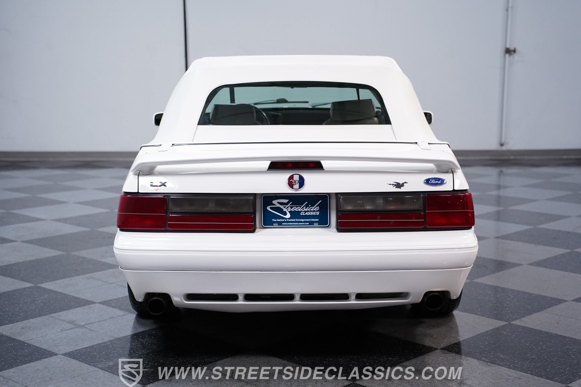 Used 1993 Ford Mustang LX RWD image 9