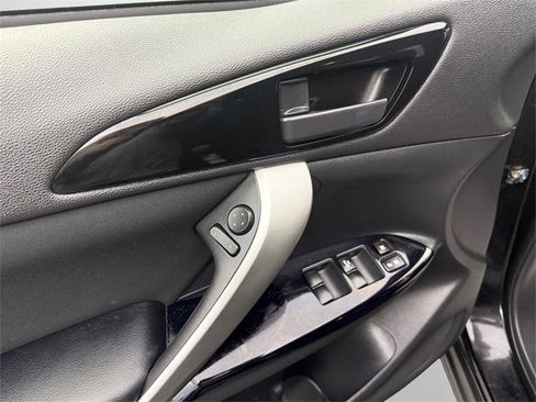 Used 2022 Mitsubishi Eclipse Cross LE image 16