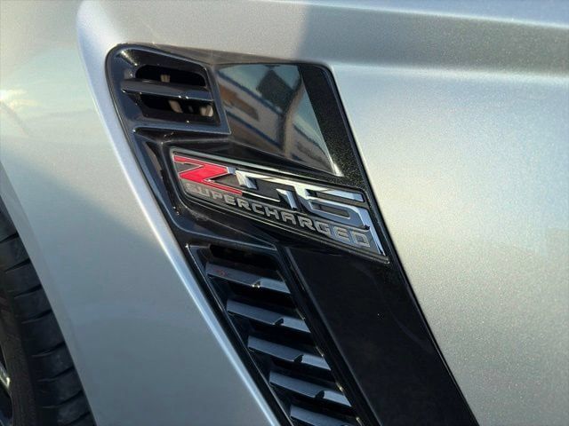 Used 2016 Chevrolet Corvette Z06 w/ 2LZ Preferred Equipment Group RWD image 6