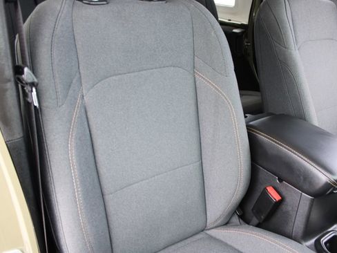 Used 2026 Jeep Wrangler Unlimited Sahara AWD/4WD image 14