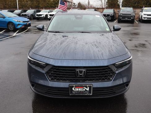 Used 2023 Honda Accord EX image 3