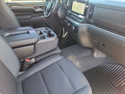 Used 2024 Chevrolet Silverado 2500 LT w/ Convenience Package AWD/4WD image 34