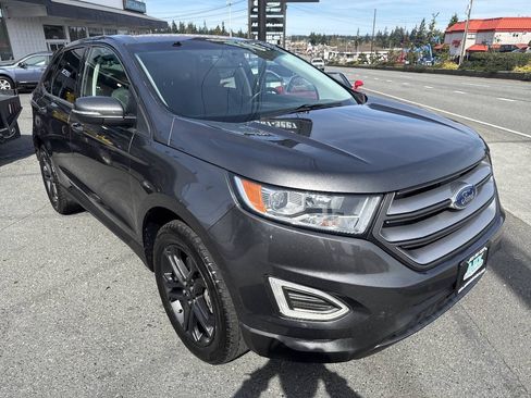 Used 2018 Ford Edge SEL w/ SEL Appearance Package AWD/4WD image 9
