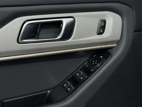 New 2026 Ford Explorer Active RWD image 26