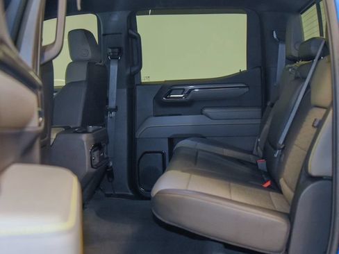 Used 2024 Chevrolet Silverado 1500 ZR2 w/ Technology Package AWD/4WD image 20
