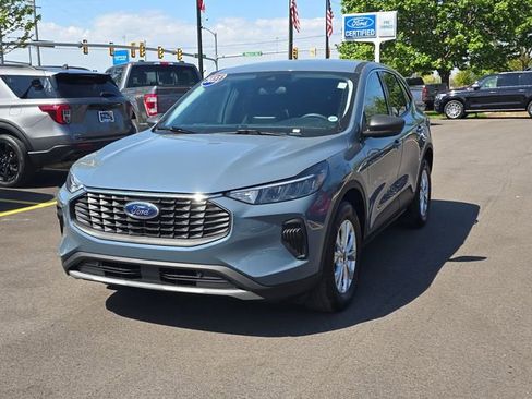 Certified 2023 Ford Escape Active AWD/4WD image 2