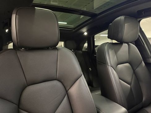 Certified 2026 Porsche Macan AWD/4WD image 25