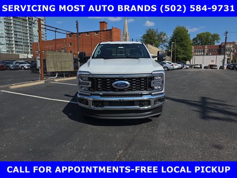 New 2026 Ford F350 XLT w/ XLT Premium Package AWD/4WD image 8
