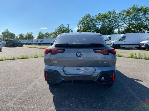 New 2026 BMW X2 xDrive28i w/ Technology Package AWD/4WD image 3