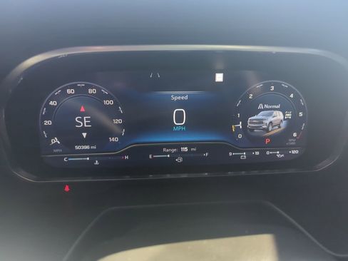 Used 2023 Chevrolet Tahoe Z71 w/ Z71 Off-Road Package AWD/4WD image 36