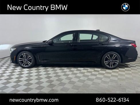 Used 2022 BMW 750i xDrive w/ Executive Package AWD/4WD image 4