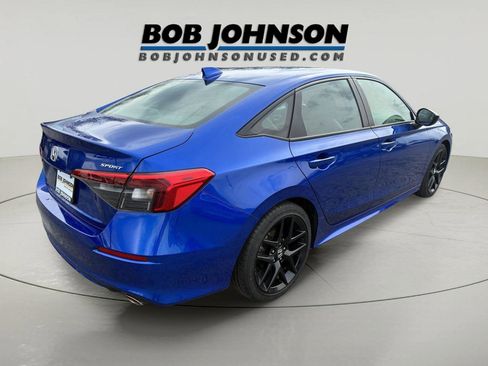 Used 2023 Honda Civic Sport image 3