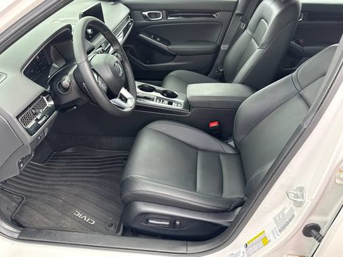 Used 2024 Honda Civic Sport Touring image 9