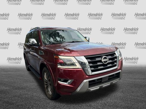 Used 2022 Nissan Armada Platinum w/ Captain's Chairs Package RWD image 3