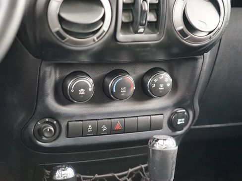 Used 2014 Jeep Wrangler Unlimited Sport w/ Quick Order Package 24S image 22