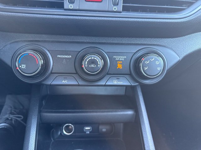 Used 2024 Kia Forte LXS w/ LXS Technology Package FWD image 17
