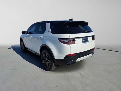 Used 2024 Land Rover Discovery Sport Dynamic SE AWD/4WD image 3